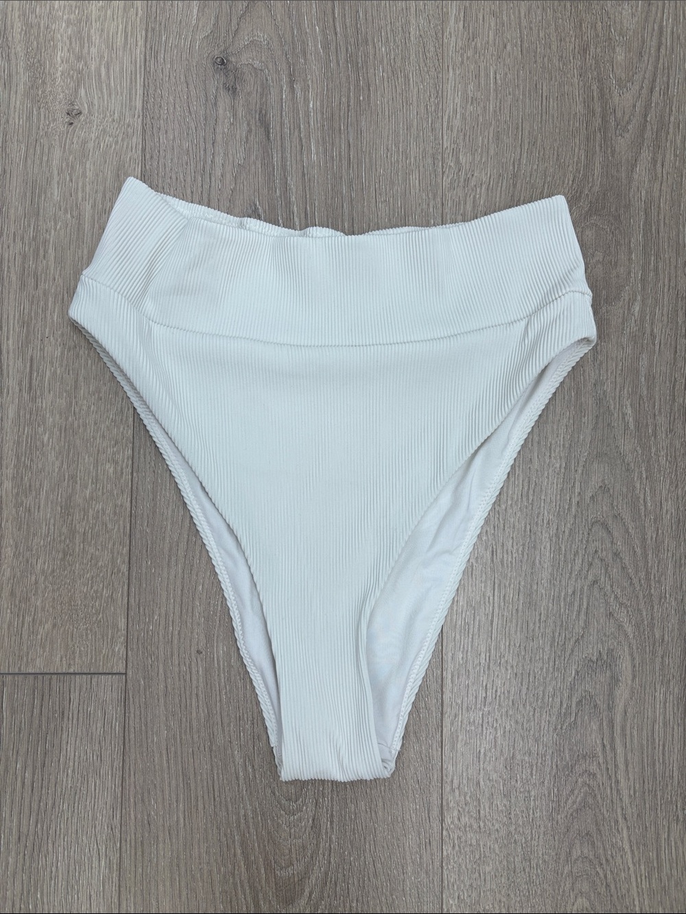 Aerie Hi Cut Cheeky Bottom M